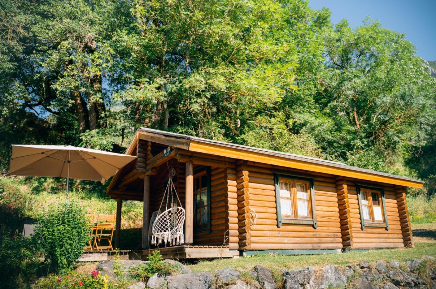 Camping Ecovillage Soleil Du Pibeste Agos-Vidalos Exterior foto